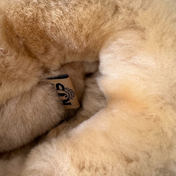 RJ’s Fuzzies Fringe Boots Shearling - Picture 9 of 12